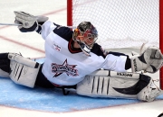 西亚卡姆意外战胜巴黎圣日耳曼，重返赛场引爆全场！赛场气氛高涨