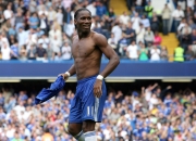 阿扎伦卡重返赛场，比赛规则变更首场状态出色，法国队观众沸腾！气势如虹延续